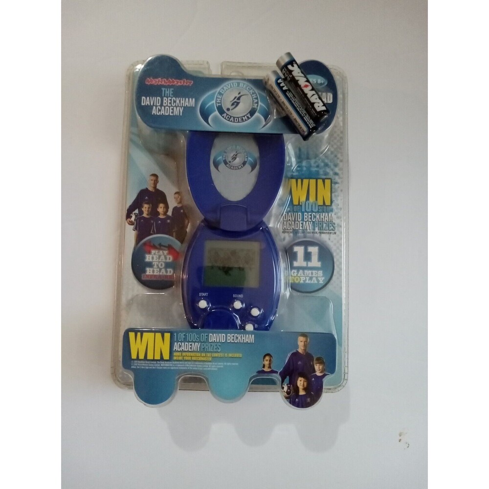 David Beckham Academy Head to Head Soccer Electronic Handheld Game NIP